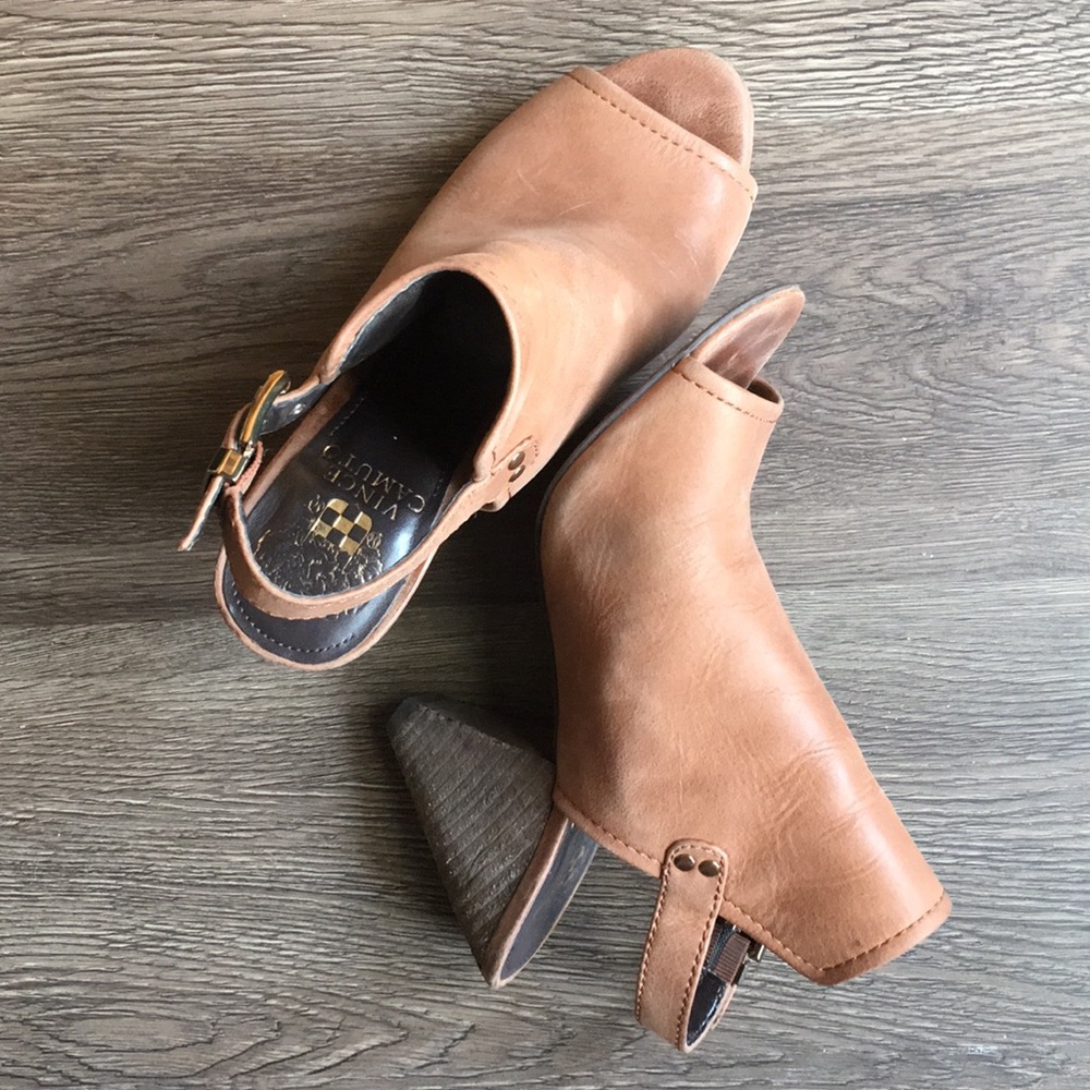 🔥Vince Camuto “Brianny” Heel Shootie
